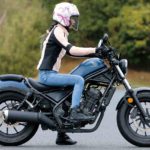 女性向き！？乗りやすいバイクはやっぱり250ネイキッド