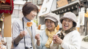 年齢制限で高齢の海外旅行者が減っていく…