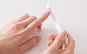 爪切りの頻度はどれくらい?爪切りの正しい方法とは