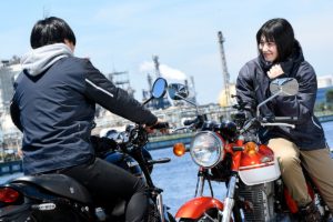 待ちに待った春到来…バイクに乗るときの服装の選び方と注意点