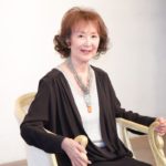 綺麗すぎる…90歳目前の岸惠子「深夜までPC作業」「死怖くない」