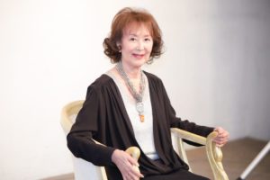 綺麗すぎる…90歳目前の岸惠子「深夜までPC作業」「死怖くない」