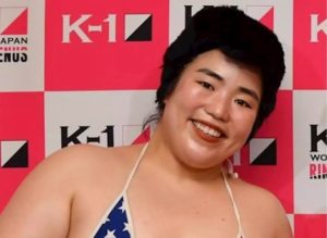 ゆりやんがラウンドガール！？しかもきわどいし…