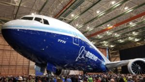 新型ボーイング777Xのアクロバット飛行がすごい！