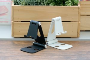 スマホスタンド使ってる？買ったけど使わないアイテムナンバーワンらしい