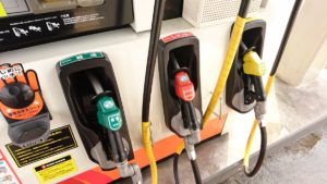 ガソリン車は永遠に…というわけにはいかない理由