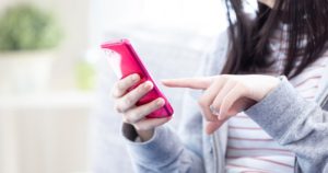 スマホ認知症に気をつけて！スマホ依存症のその先に