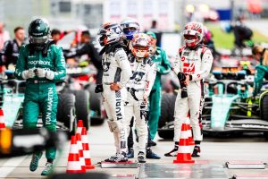 F1レーサーの義務！？レース後の体重測定の後にFIAから1枚の紙切れが…