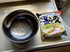 これから袋ラーメンは茹でずに作る！