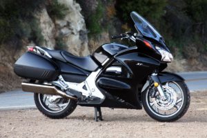 ホンダST1300 パンヨーロピアン(PAN EUROPEAN)…日本ではあまり見ないけどツーリングするために生まれたバイク！