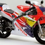 2スト全盛時代を象徴する名車！みんなホンダNSR250Rに乗りたかった！