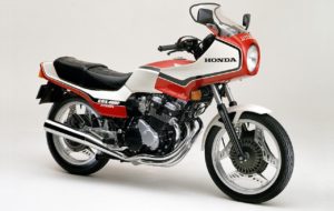 ホンダCBX125F…手放してかなり経つけどついつい思い出しては乗りたくなるバブリーバイク