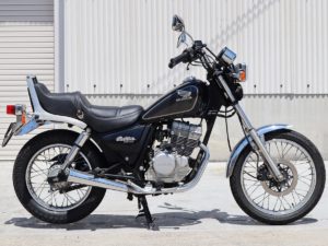 ホンダ・CBX125CUSTOM(カスタム)原付2種でタコメーターも付いてたバブリーバイク