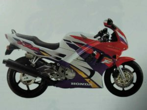 ホンダ・CBR600F…街乗りもサーキットもツーリングもこれ1台でOKのオールラウンドバイク！