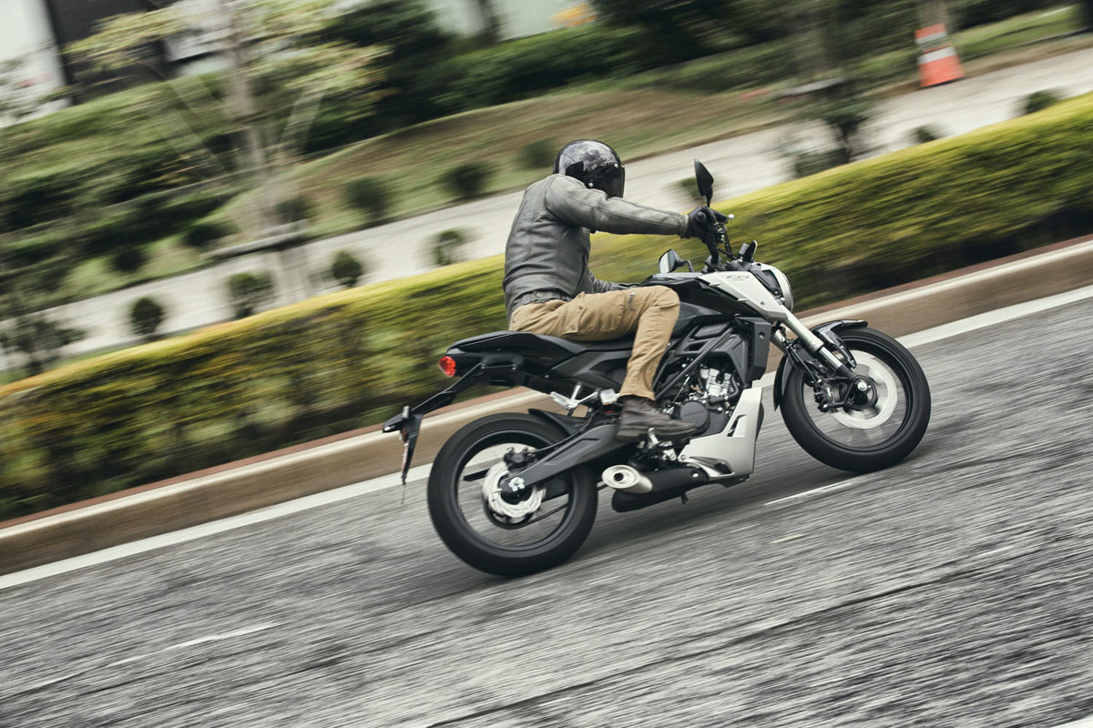 ホンダ・CB125R…CBシリーズのエントリーモデルだけど戦闘力はすごい！