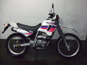 ホンダ・XL Degree（ディグリー）水冷エンジン搭載の“オン寄り”のオフ車