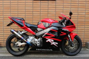 ホンダ・CBR954RR「FireBlade」どこの世界でも6代目が偉い！