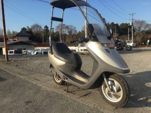 ホンダキャビーナ90…業務用ではない傘バイクでは今でもオンリーワン