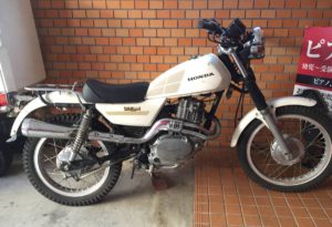 CT250（シルクロード）で野や山を楽しくトレッキング！！といったコンセプトのバイクだった