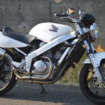 ホンダ・ブロス400（プロダクト2）はVツインのロードスポーツネイキッド