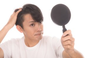 男性の薄毛率は年々上がっている？！ハゲは止められないのか！