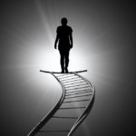 タイミング重視で退職の意思を伝えよう…困ったら退職代行も