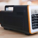 本物のクーラーの前に名ばかりの冷風扇は道をあける…サンコーワイルドクーラー！