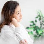 頭が臭い…皮脂が原因かも…抜け毛や薄毛の原因になるよ！育毛シャンプーが効果的！