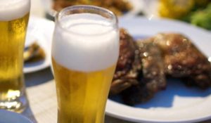 ビール腹になる原因はビールではない！しっかりダイエットをしましょう！