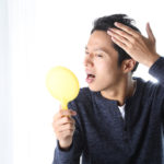 抜け毛薄毛が気になる人へ…リンスやコンディショナーはNG！？