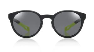 フィット感がハンパない！JINZ（ジンズ）のクリックフィット サングラス