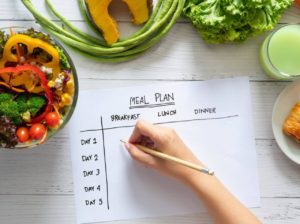 出始めた腹への対策は？食べ方注意…ダイエットもしっかりと！