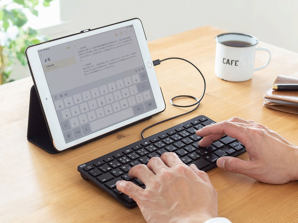 iPad持て余してない？？Lightningケーブルを挿せばすぐ使える専用キーボード　サンワサプライから