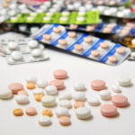 まんがで簡単にわかる! 薬に殺される日本人～医者が警告する効果のウソと薬害の真実～　内海聡(著), くらもとえいる(著)　ユサブル (2020/8/27)