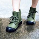 売り切れ必至…ワークマンの大人気「1500円防水シューズ」レディース用が出たよ