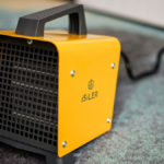 大人気！部屋を暖めるなら『iSiLER 電気ファンヒーター』