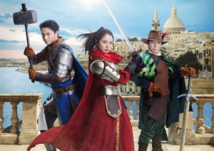 コンフィデンスマンJP 英雄編　古沢良太(著)、山本幸久(著)　ポプラ社 (2021/12/23)　792円