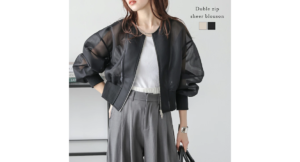 エアリーな抜け感が魅力のダブルジップシアーブルゾン